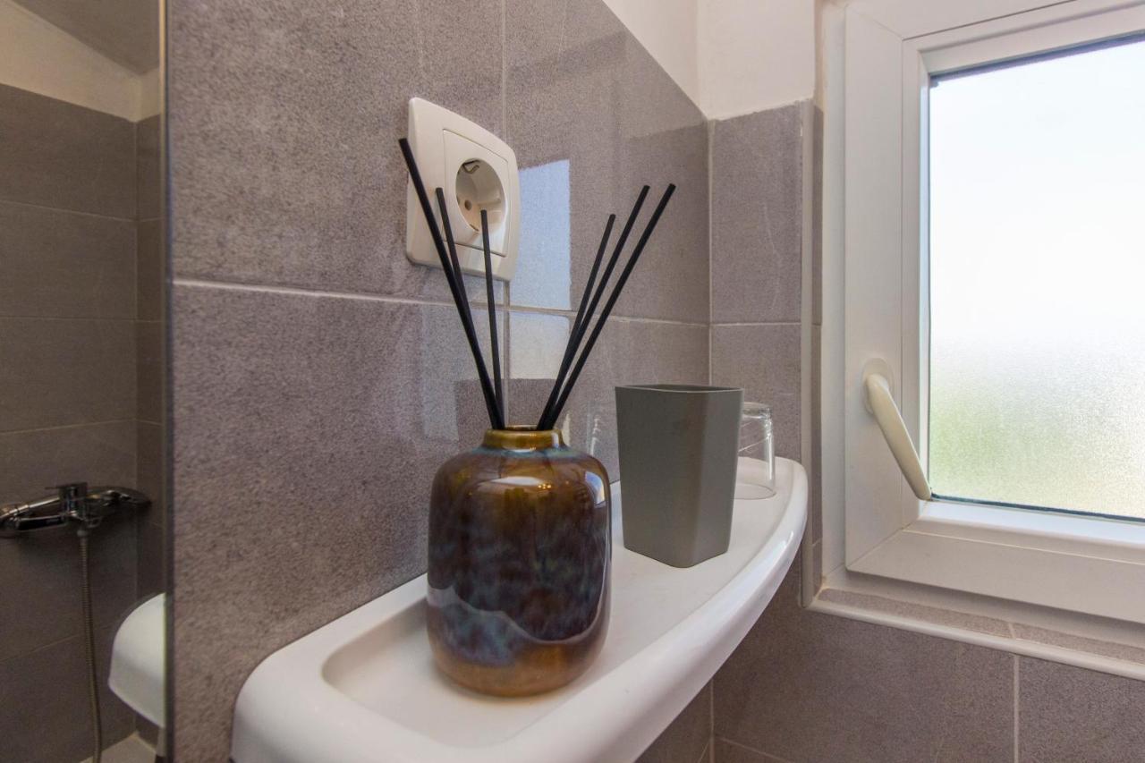 Dalmati House Hotell Brodarica  Eksteriør bilde