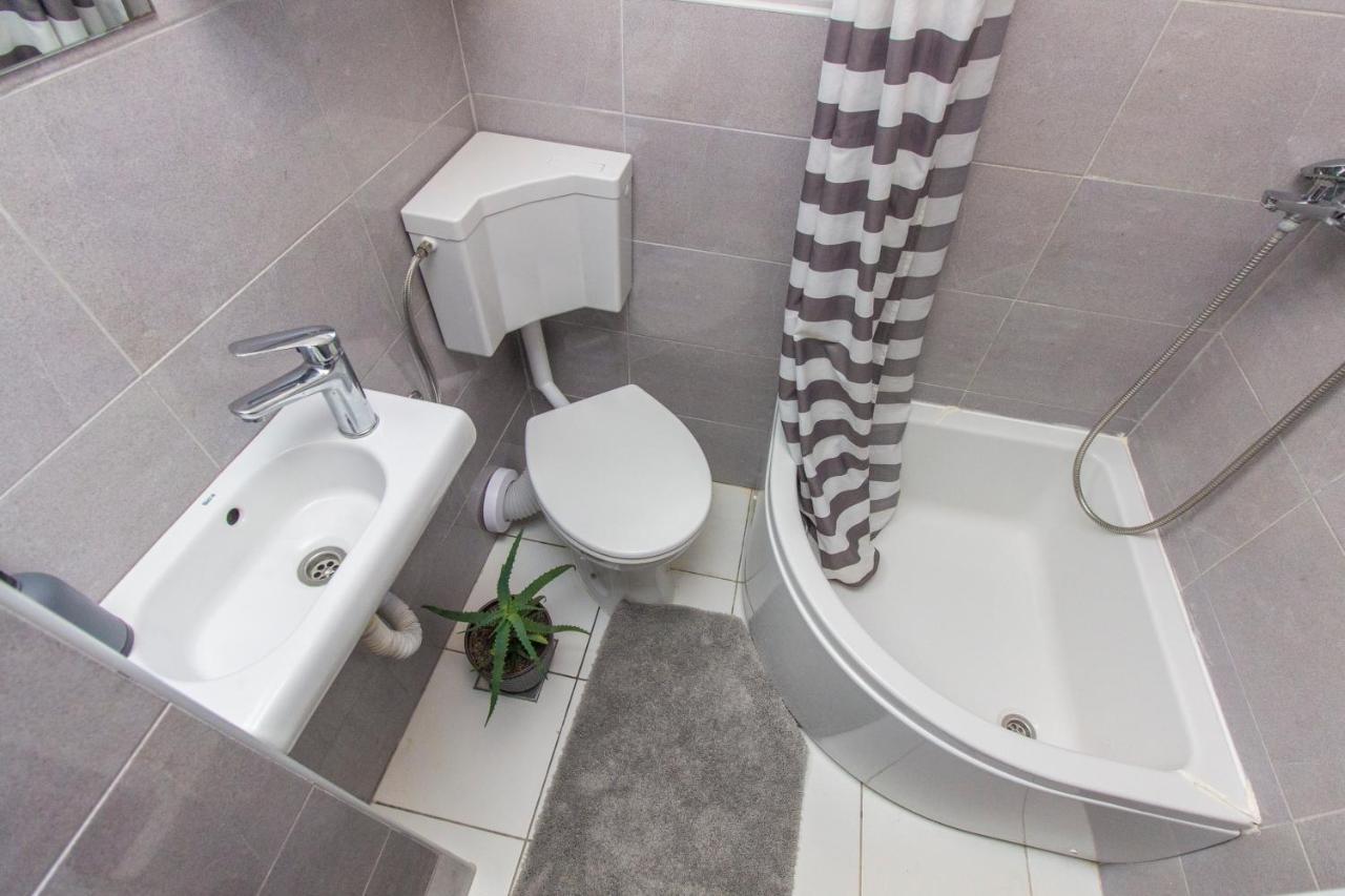 Dalmati House Hotell Brodarica  Eksteriør bilde