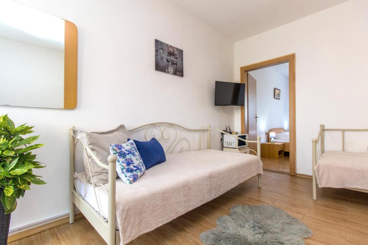 Dalmati House Hotell Brodarica  Eksteriør bilde